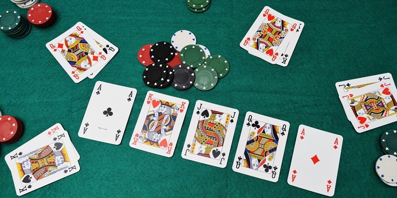 Mẹo chơi Poker không đánh quá nhiều hand là lưu ý quan trọng